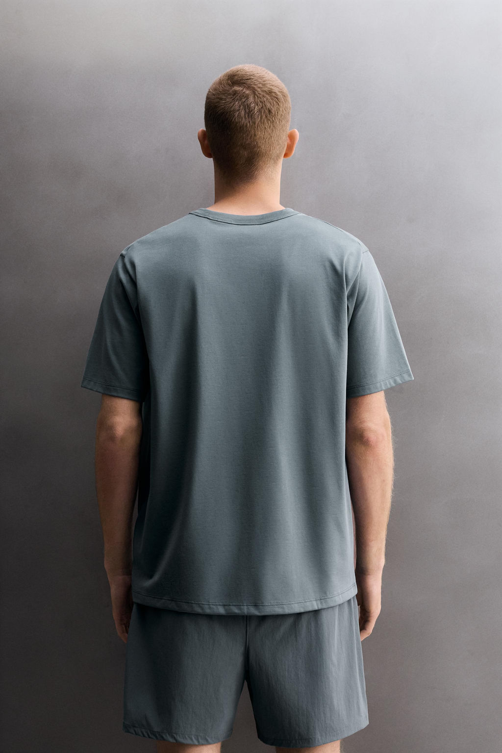 CAMISETA  ENTRENAMIENTO CONFORT / Azul / Acero
