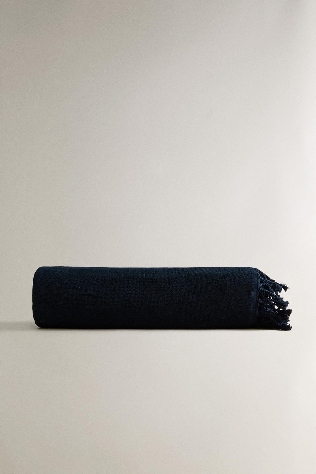 FRINGED COTTON BEACH TOWEL