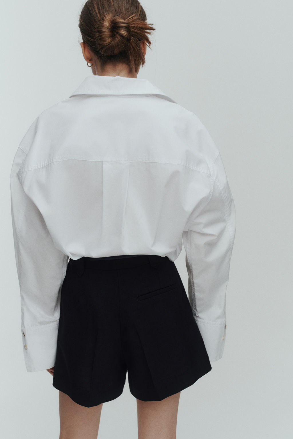 Pantal?n corto con pliegues - H&m фото 7