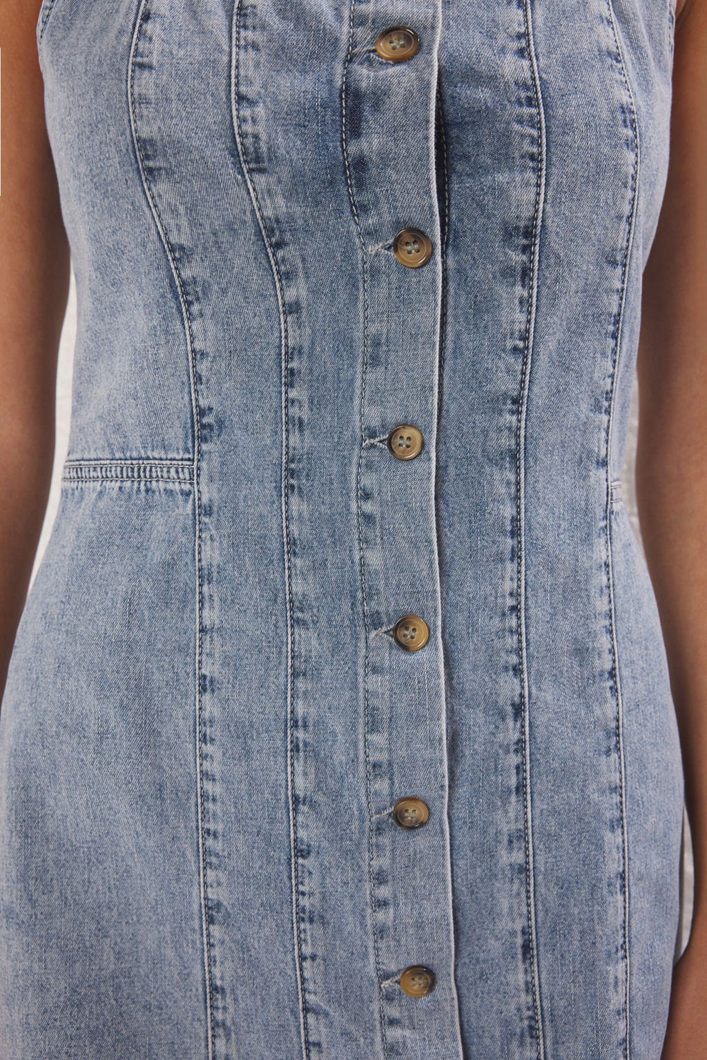 Trendyolmilla Ac?k Mavi Dugme Detayl? Duz Mini Denim Elbise TWOSS25EL00758