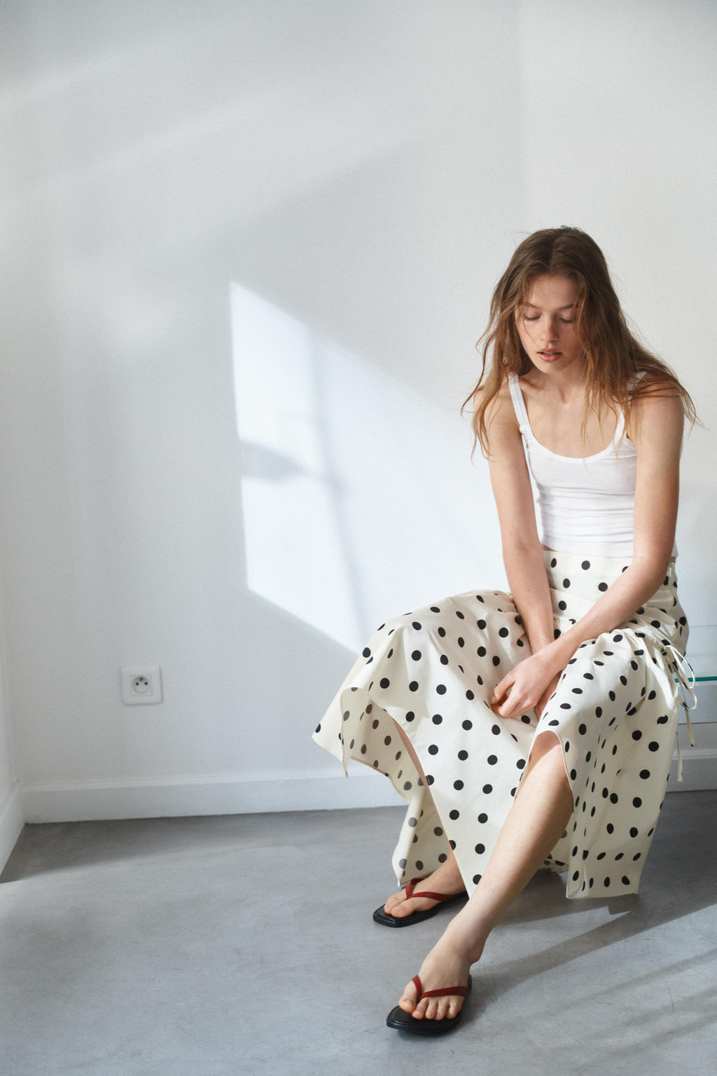 FALDA MIDI ASIM?TRICA LUNARES / Crudo / Negro - Zara фото 3