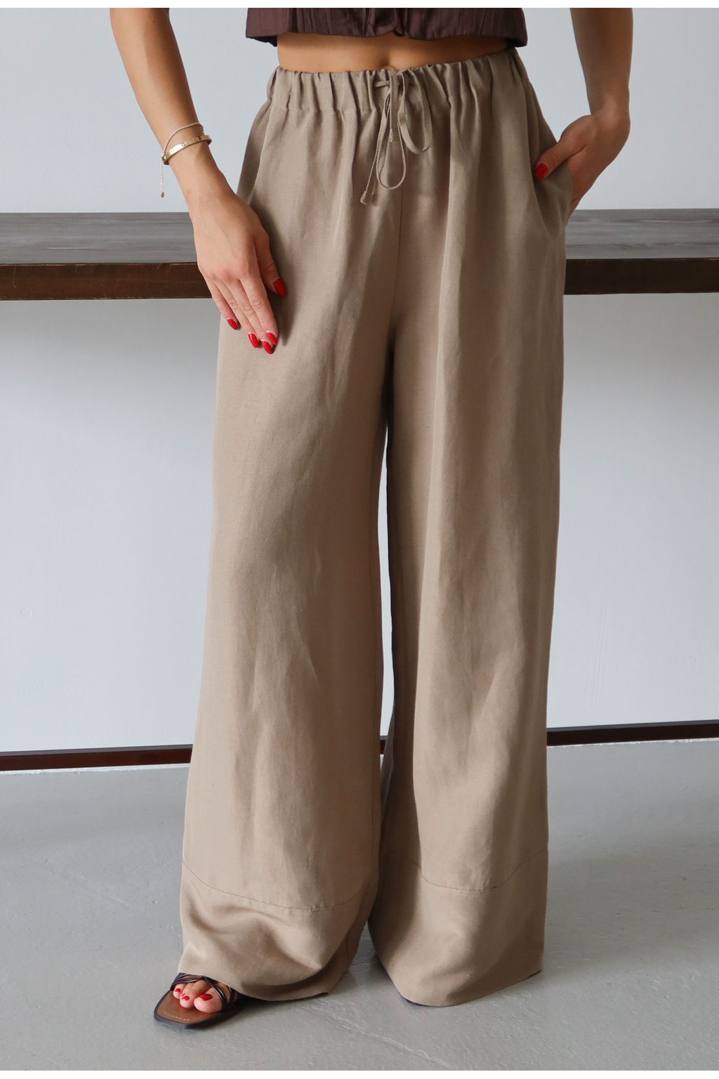 Tas Keten Icerikli Wide Leg/Genis Paca Beli Lastikli Pantolon TWOSS25PL00124 - Trendyolmilla фото 15