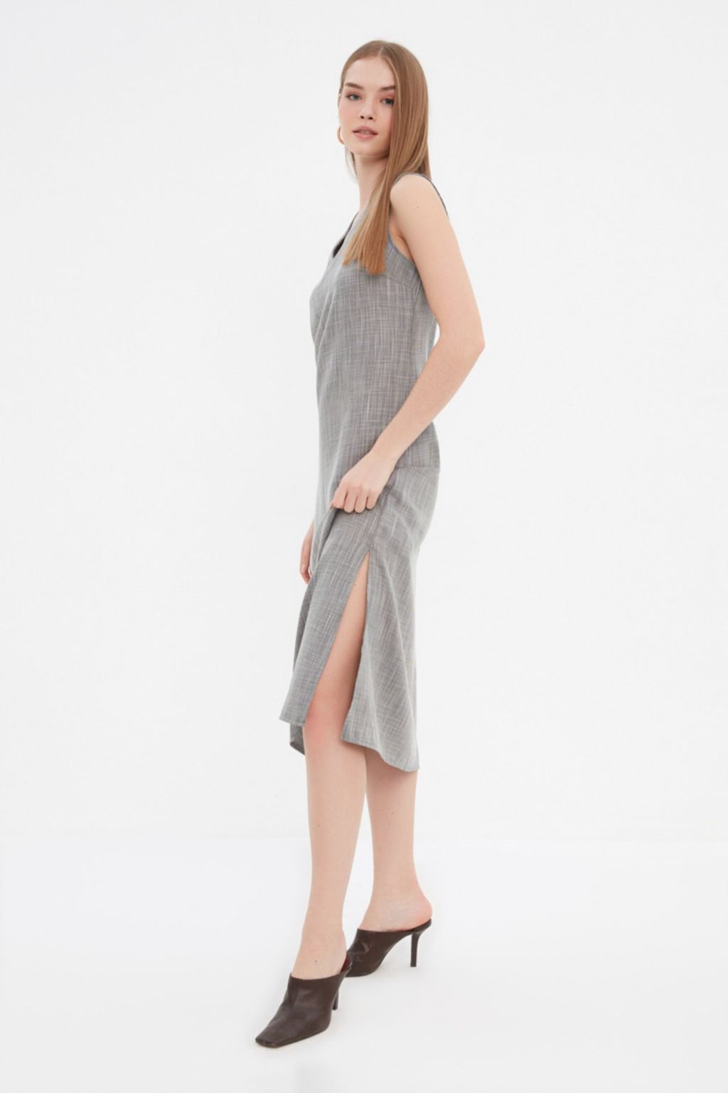 Siyah V Yaka Y?rtmac Detayl? Elbise TWOSS22EL1423 - Trendyolmilla фото 4