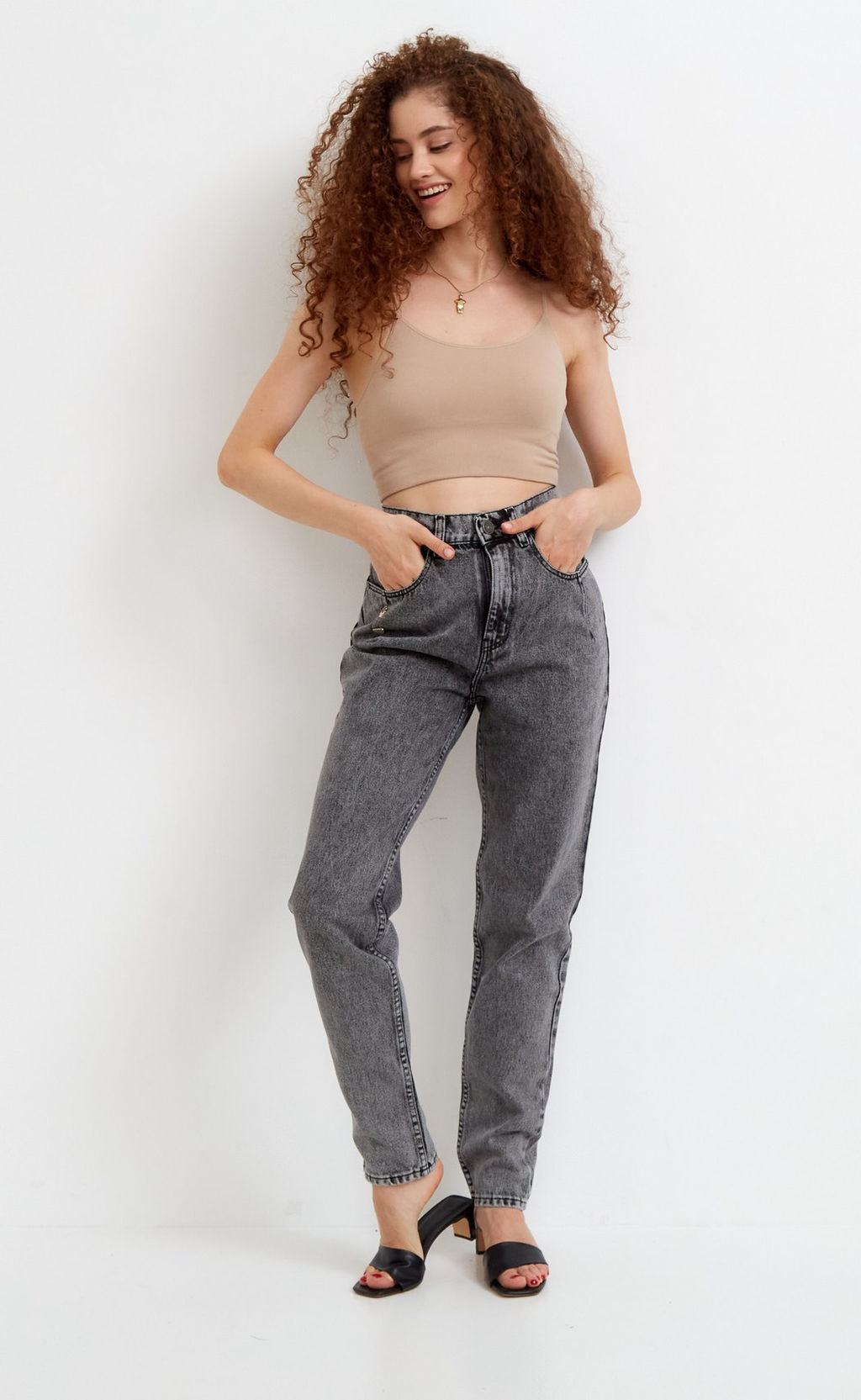 Джинсы женские момы с высокой талией F922-0115 черные