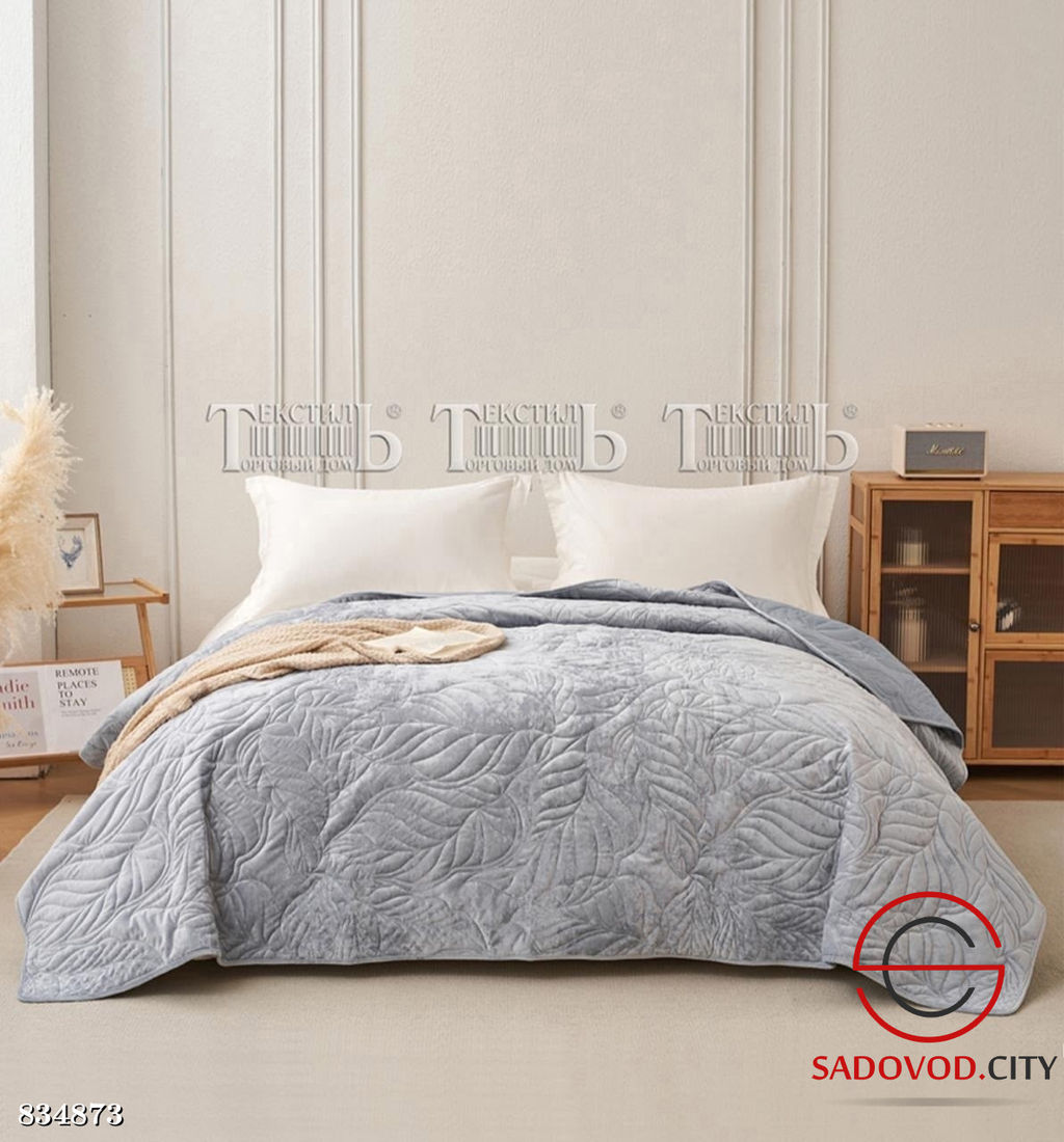 Покрывало на кровать велюровое