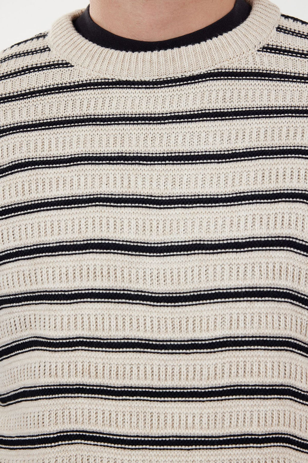 TRENDYOL MAN Lacivert Casual Unisex Oversize Bisiklet Yaka Cizgili Triko Kazak TMNAW25KZ00025 - Trendyolmilla фото 10