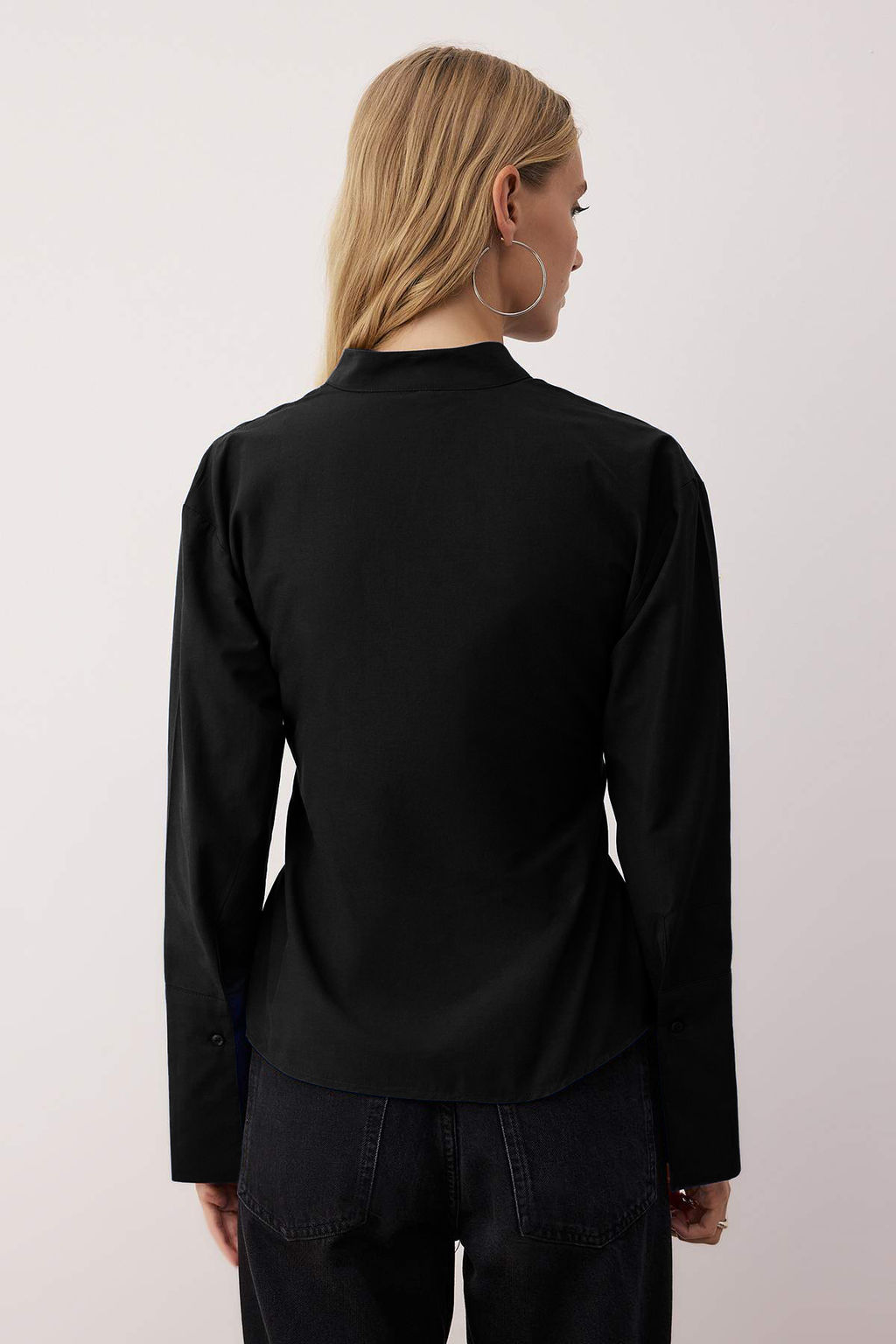 Siyah Kusakl? Onu C?tc?tl? Ayarlanabilir Gomlek TWOAW26GO00067