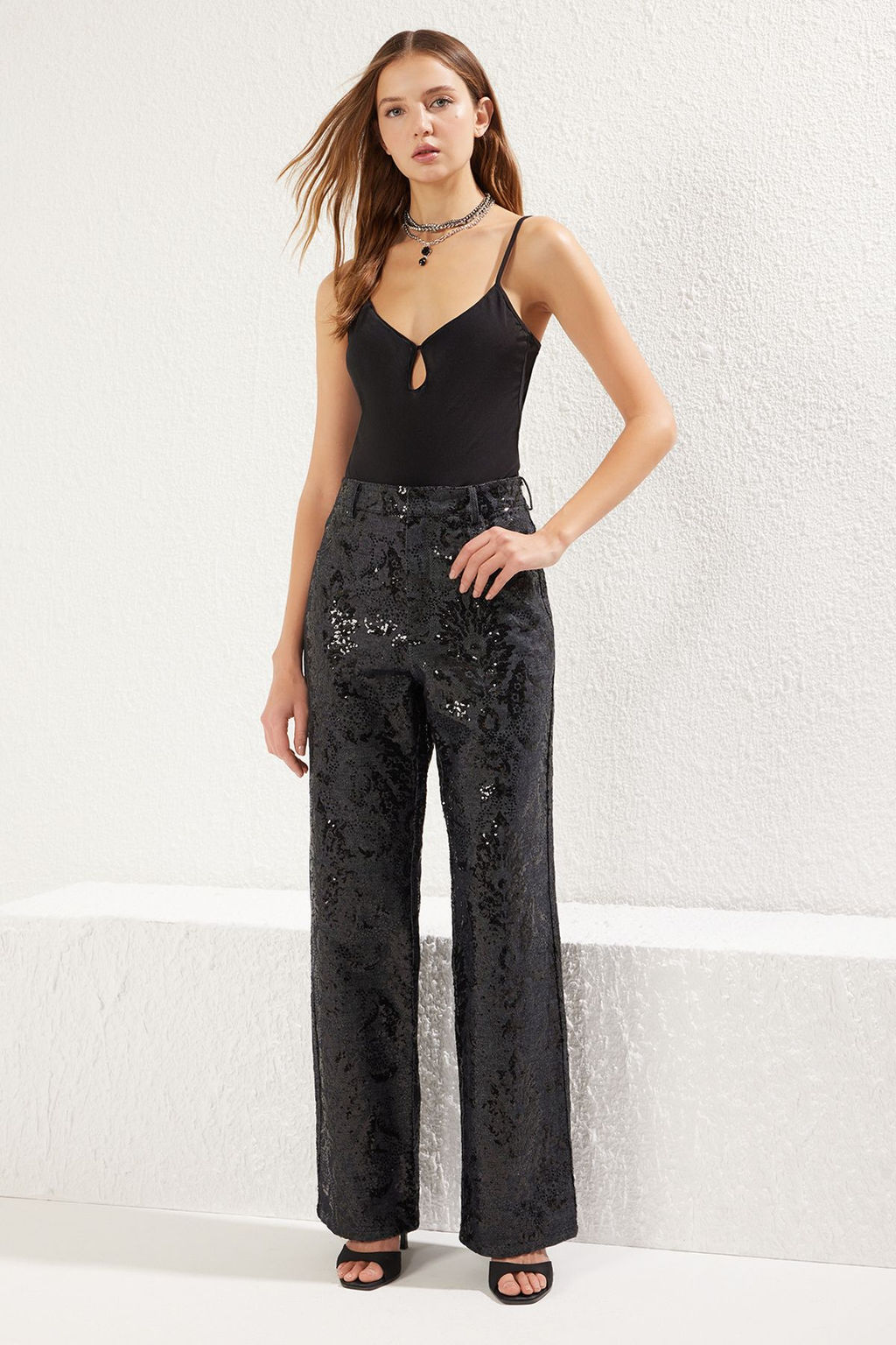 TRENDYOLMILLA Siyah Cut Out/Pencere Detayl? Orme Body TPRSS25BD00008  фото 3