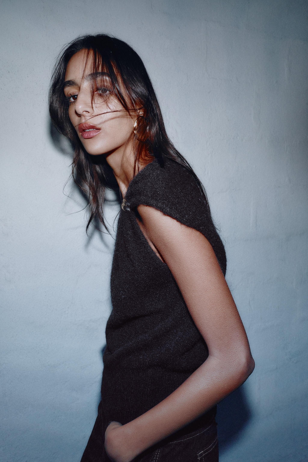 SLEEVELESS KNIT JUMPER WITH BROOCH - Zara фото 4