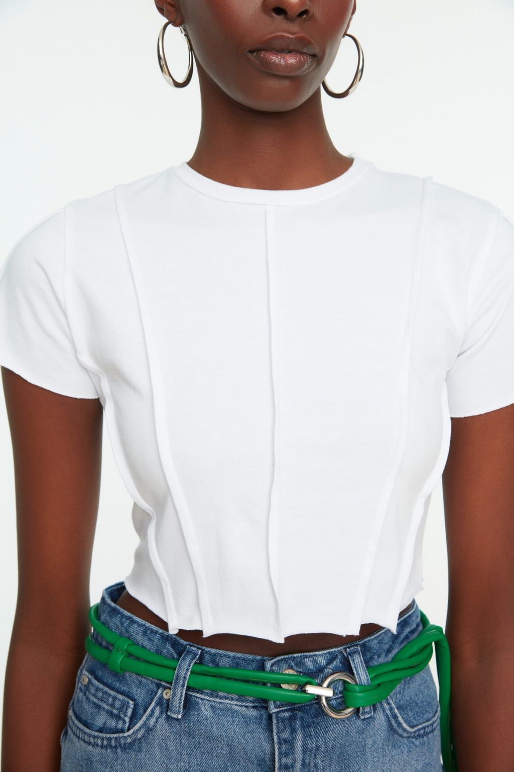 Beyaz %100 Pamuk Nervur Detayl? Fitted/Vucuda Oturan Bisiklet Yaka Orme Bluz TWOSS21BZ2050 - Trendyolmilla фото 2