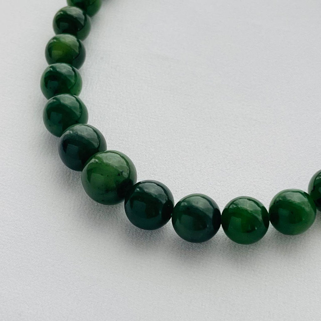 Бусы на увеличение из Нефрита