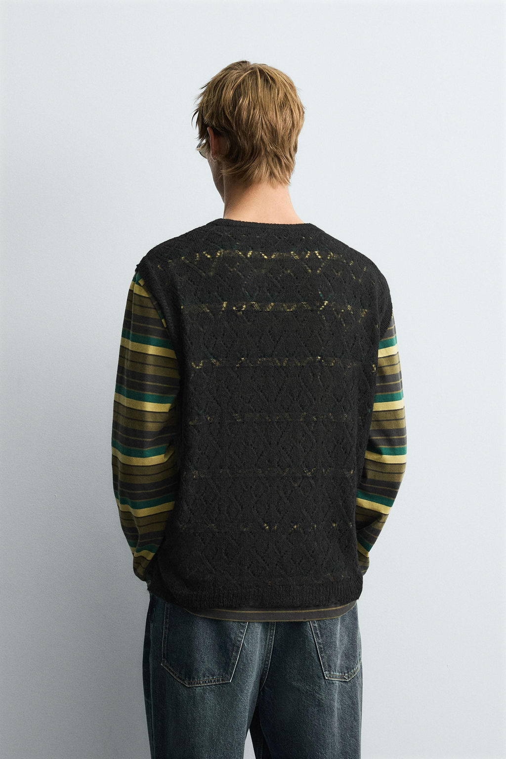 CUTWORK KNIT VEST