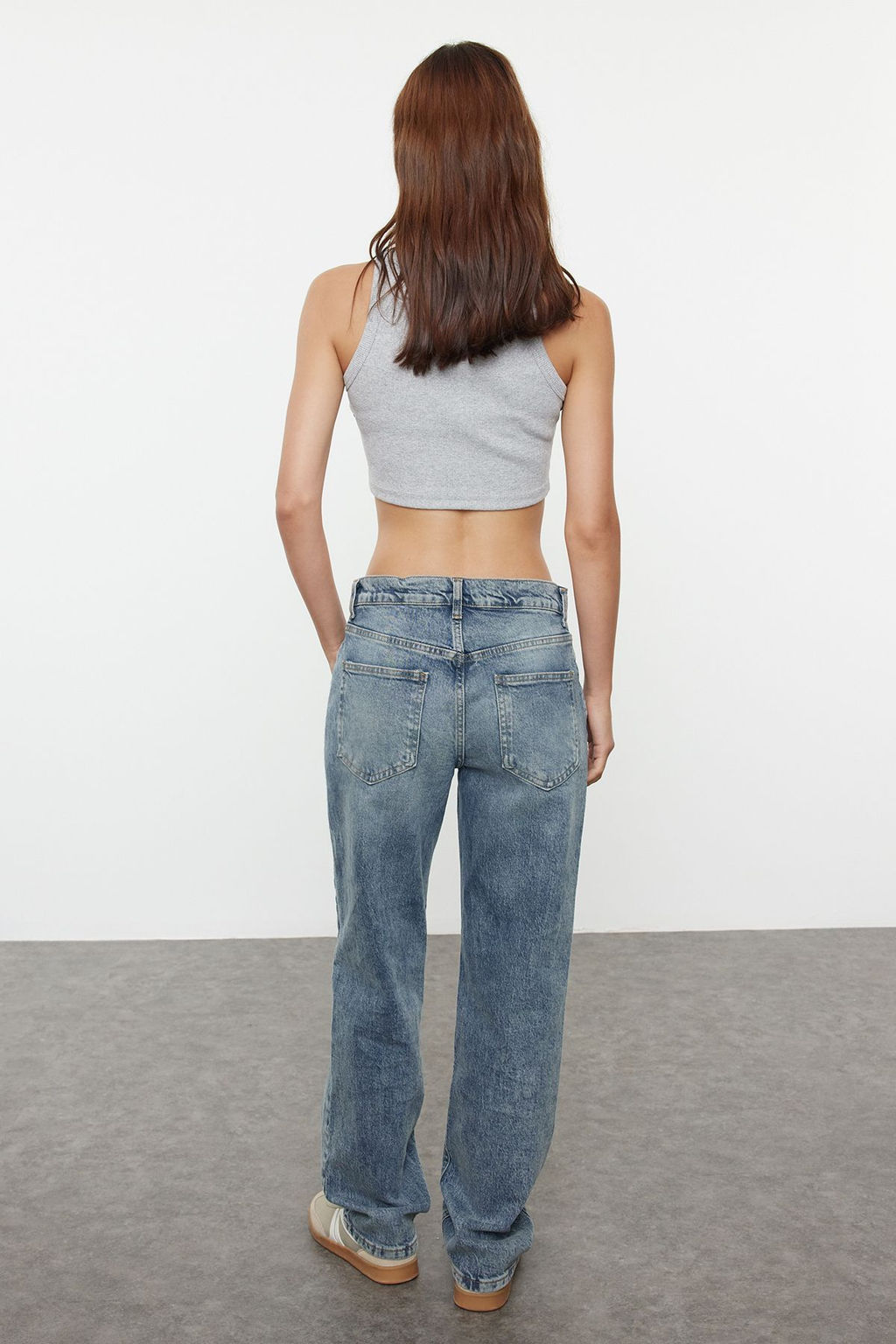 TRENDYOLMILLA Mavi More Sustainable Soluk Efekt Vintage Normal Bel Straight Jeans TWOAW25JE00076  фото 5