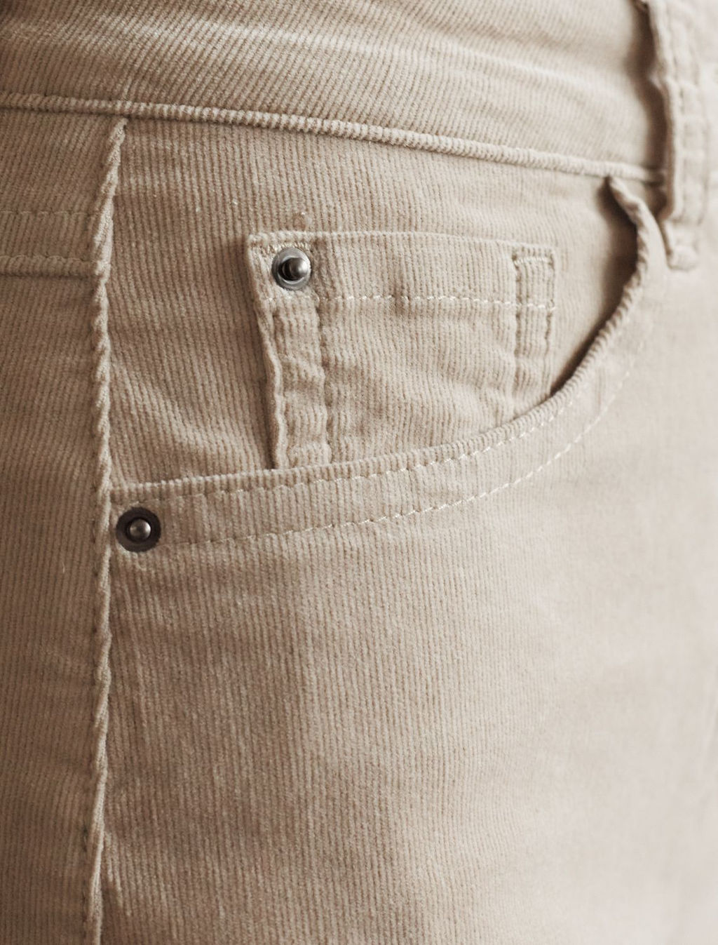 Брюки из эластичного микро-вельвета