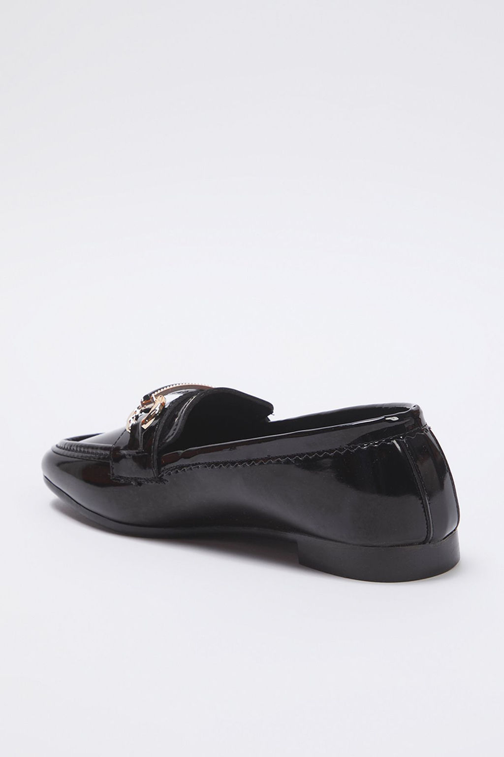 Trendyol Shoes Siyah Metal Aksesuar Detayl? Rugan Ekstra Rahat Kad?n Loafer Ayakkab? TAKSS25LA00015 - Trendyolmilla фото 11
