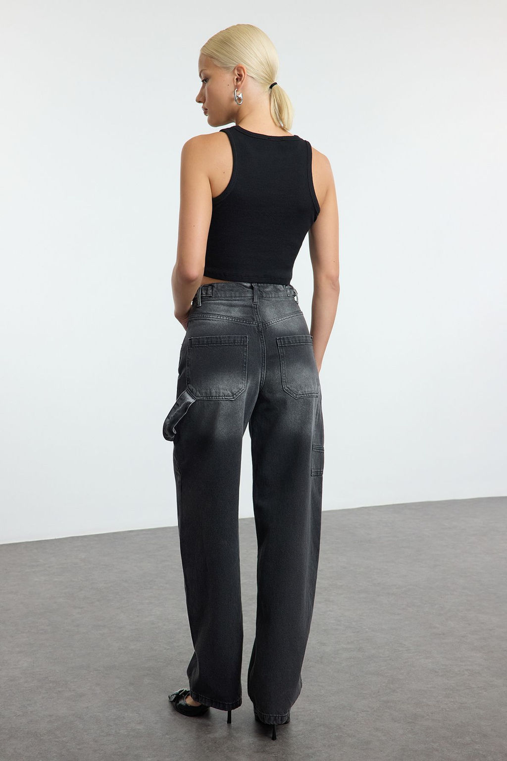 TRENDYOLMILLA Koyu Mavi More Sustainable Y?kama Efektli Bol Kesim Yuksek Bel Carpenter Skater Jeans TWOAW24JE00308  фото 37