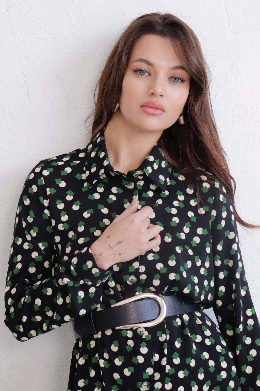 11128 Платье-рубашка удлинённое чёрное с принтом - Martichelli фото 23