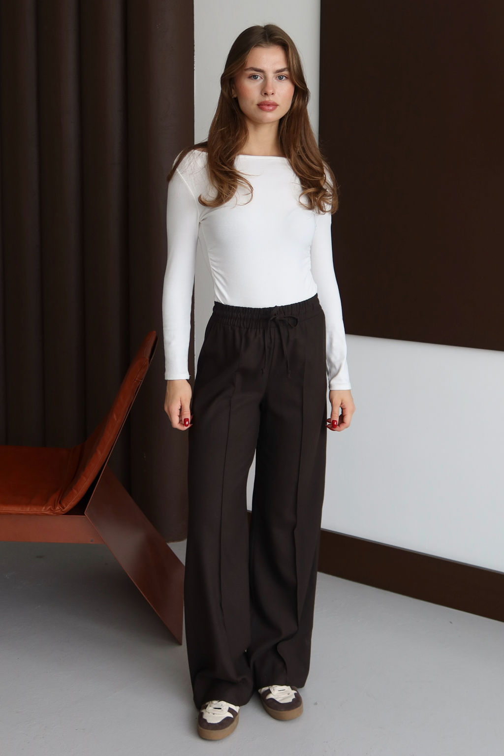 Kahverengi Nervurlu Genis Paca Uzun Dokuma Pantolon TWOAW26PL00111