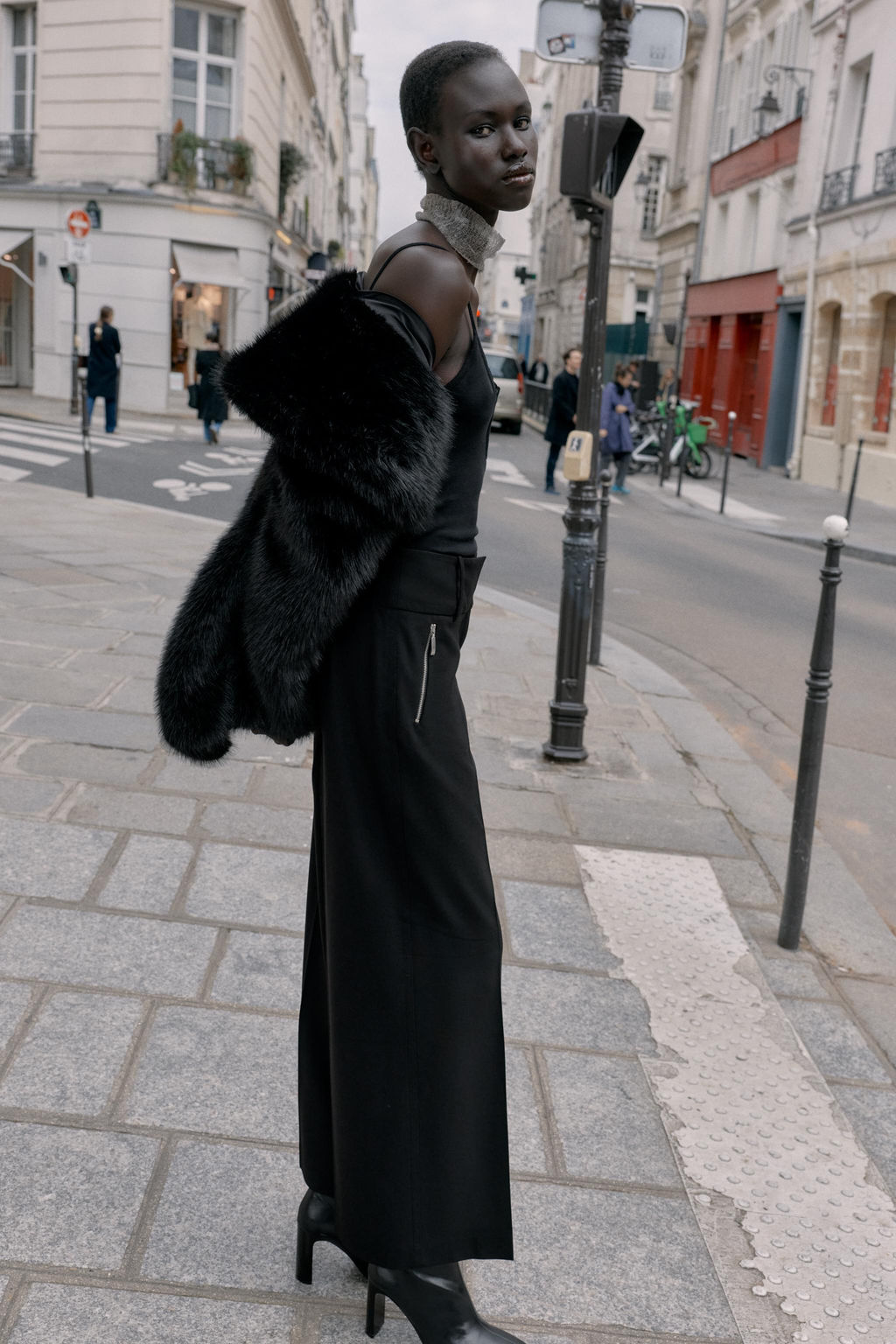 TROUSERS WITH ZIP POCKETS - Zara фото 2