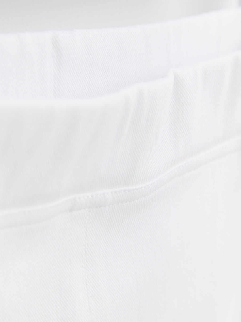 CONTE Юбка A-силуэта с разрезом AMANDA white white