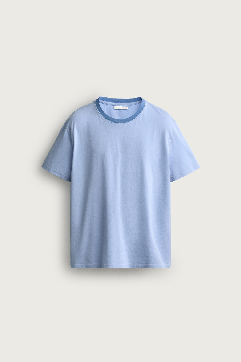 CAMISETA RELAXED FIT CUELLO CONTRASTE / CELESTE - Zara фото 7