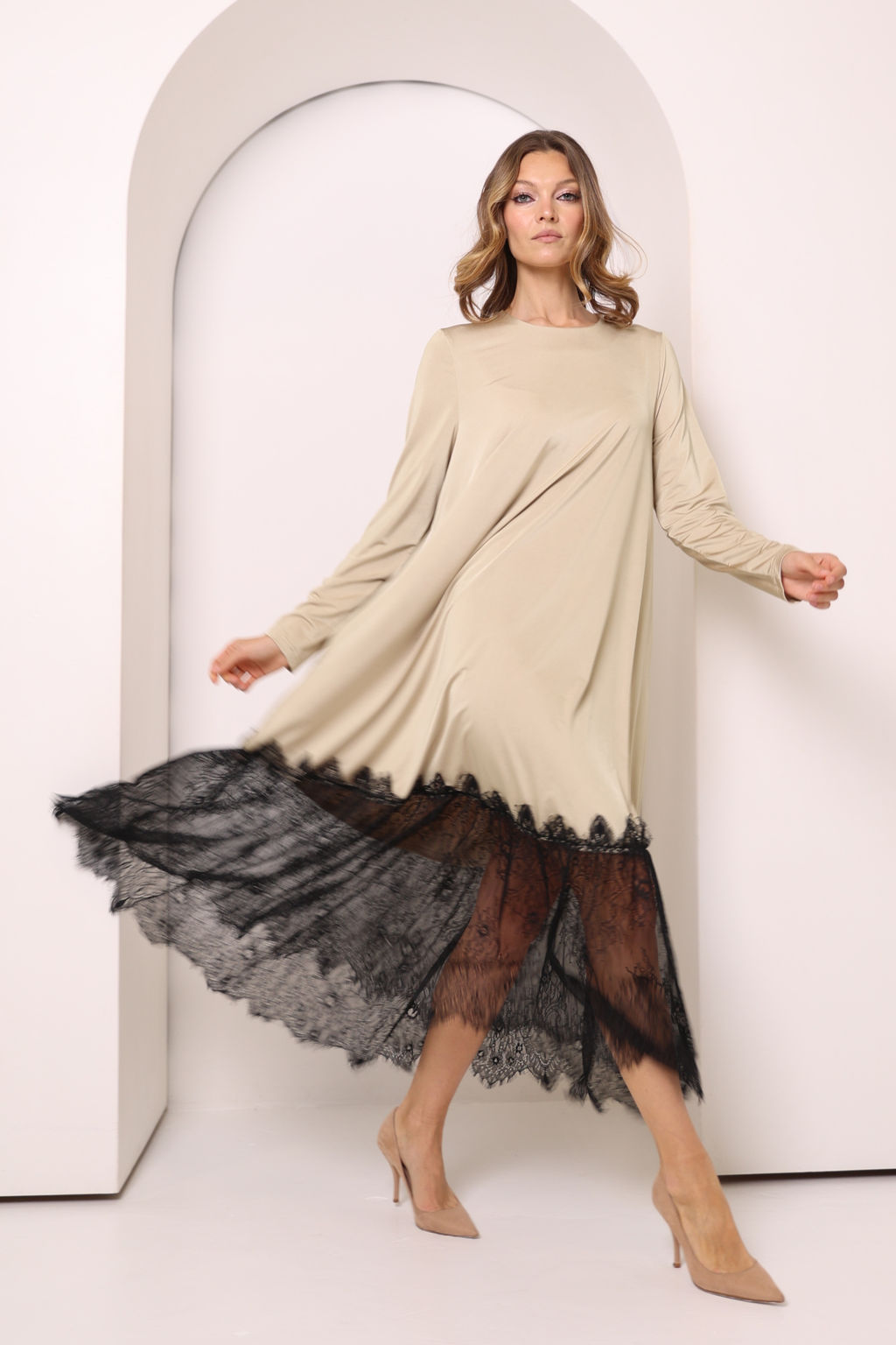 Платье расклёшенное с кружевом - Looklikecat фото 5