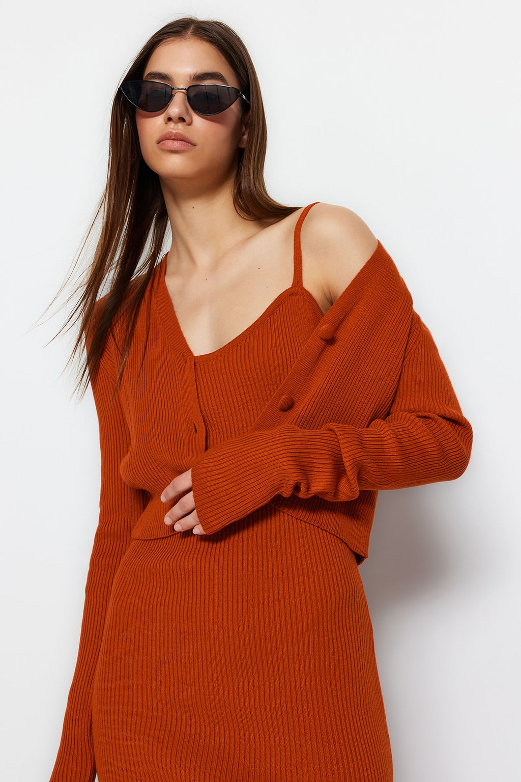 TRENDYOLMILLA Pembe Vucuda Oturan Midi Triko H?rka Elbise Tak?m TWOSS21EL0208 фото 22