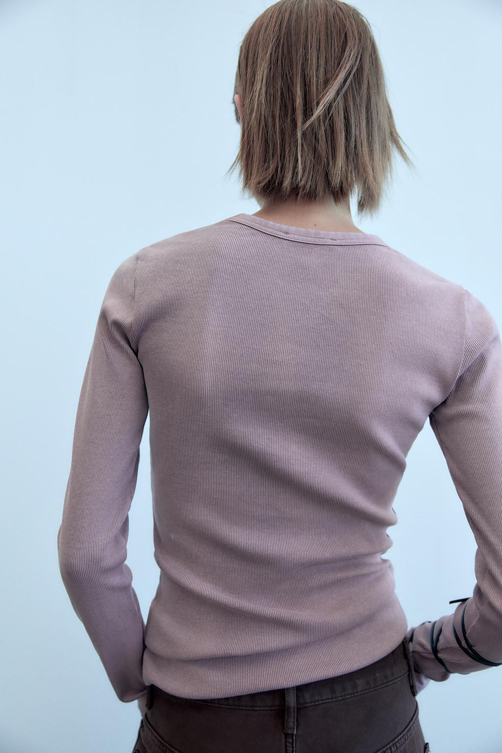 LONG SLEEVE WASHED EFFECT RIBBED T-SHIRT - Zara фото 24