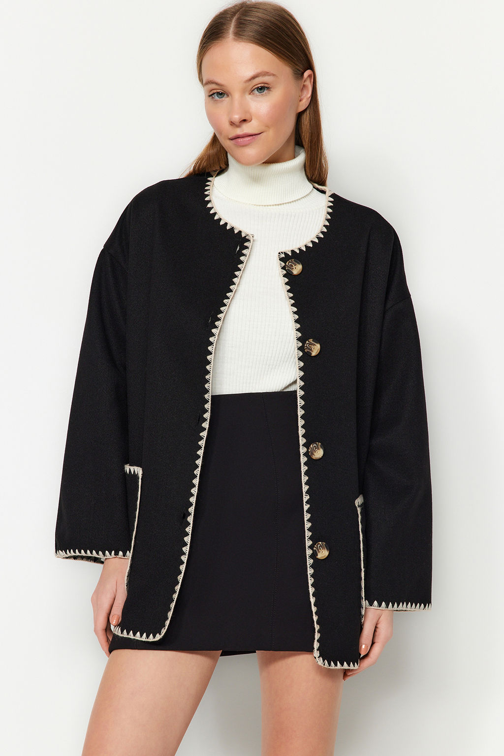 Trendyolmilla Siyah Nak?s Detayl? Kaban TWOAW24KB00221