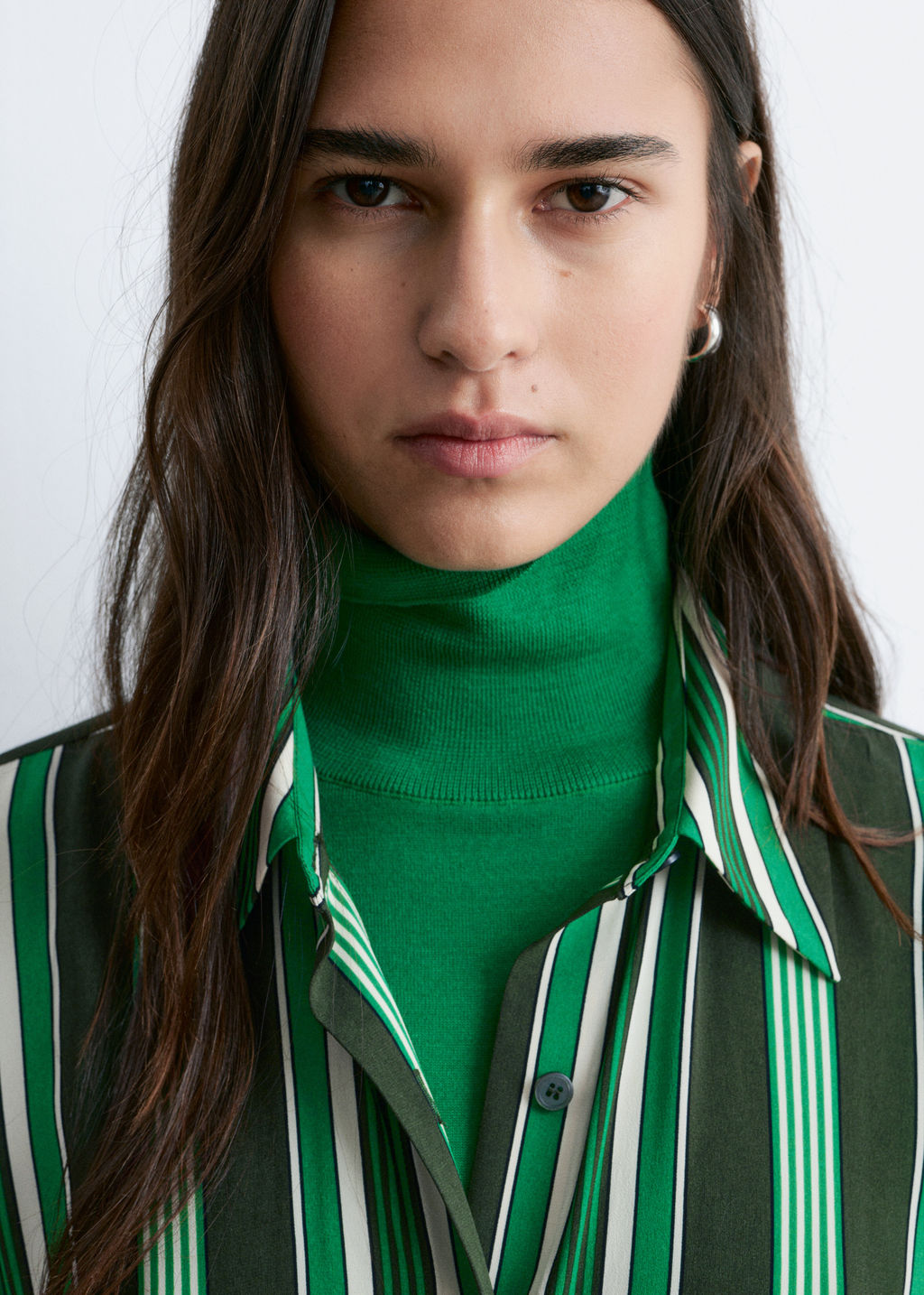 Vestido camisero de corte holgado con cord?n