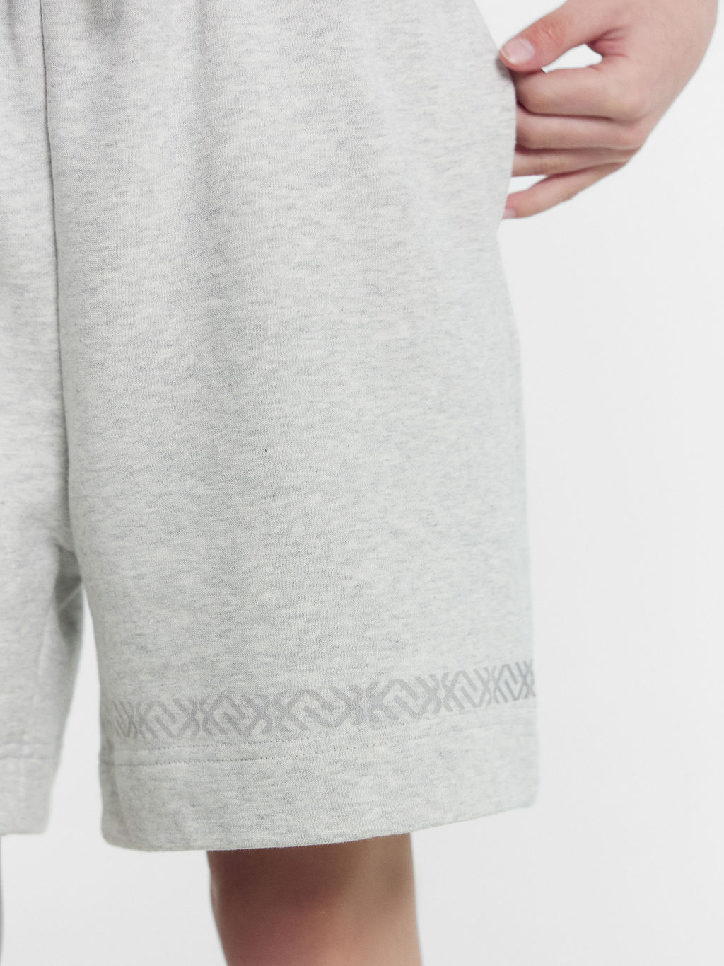 Шорты для девочек серые с печатью - Mark formelle фото 6