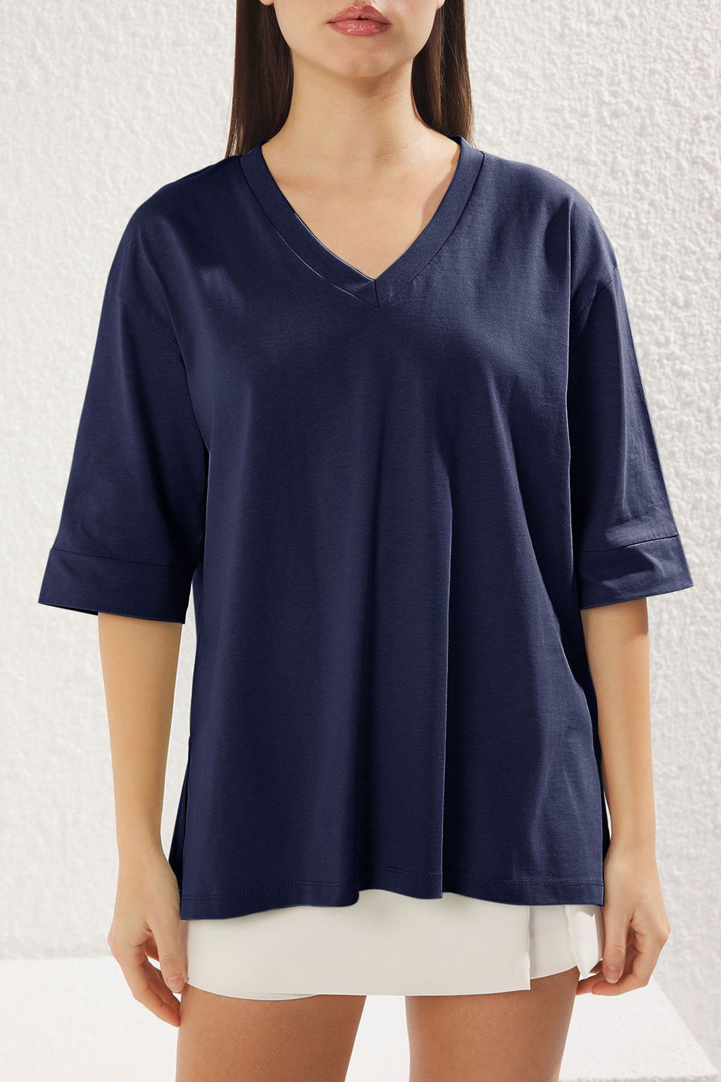 TRENDYOLMILLA Lacivert %100 Pamuk Oversize/Genis Kal?p Truvakar Kol Orme T-Shirt TWOSS25TS00011  фото 12