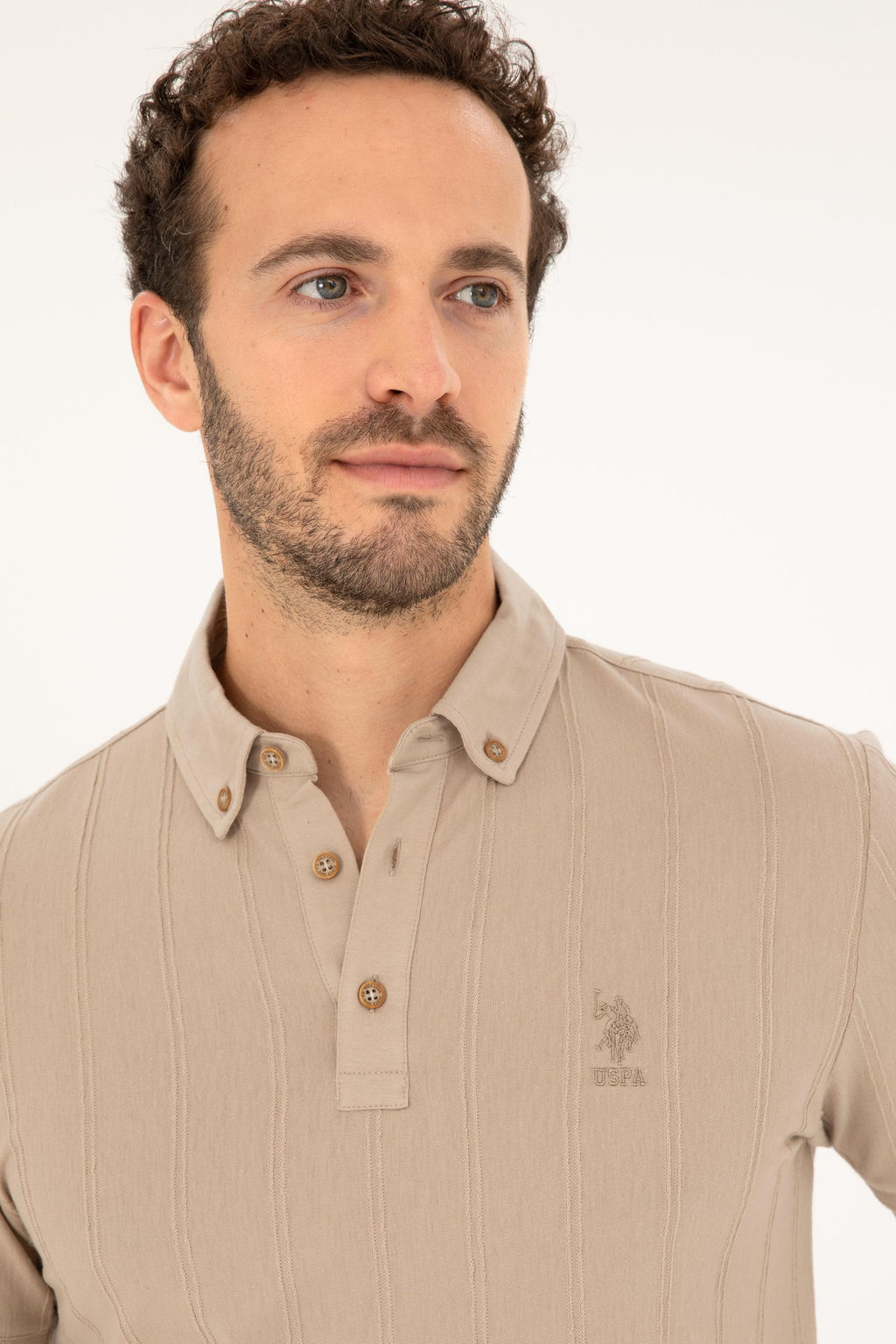 U. S. Polo Assn / Мужская футболка светло-хаки - U.s. polo assn фото 2