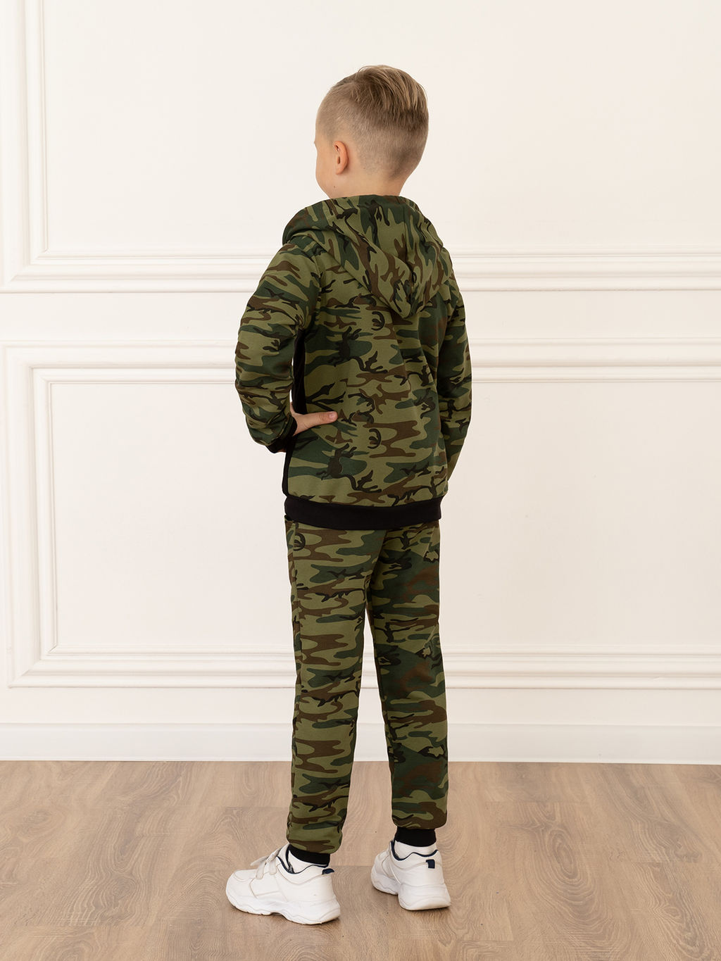 Костюм детский хакичерный принт джойстик