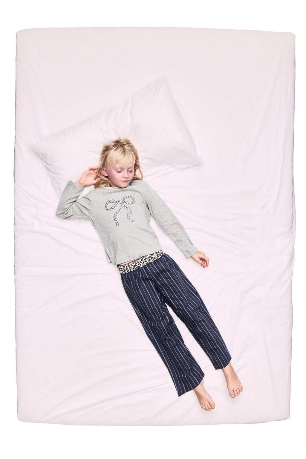 AGES 6-14 / STRIPED PYJAMAS WITH BOW DETAIL - Zara фото 2