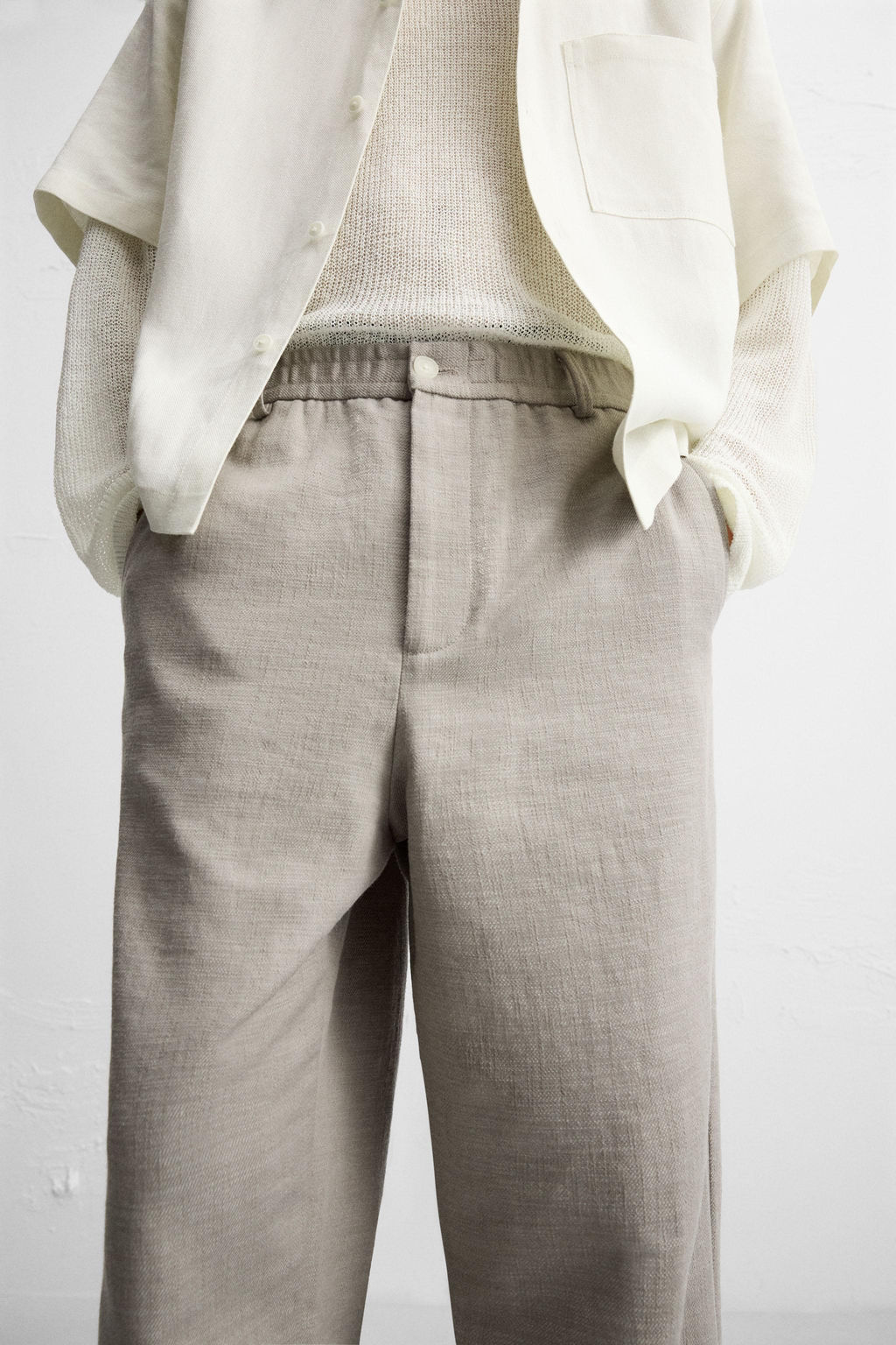 TEXTURED REGULAR FIT TROUSERS - Zara фото 5