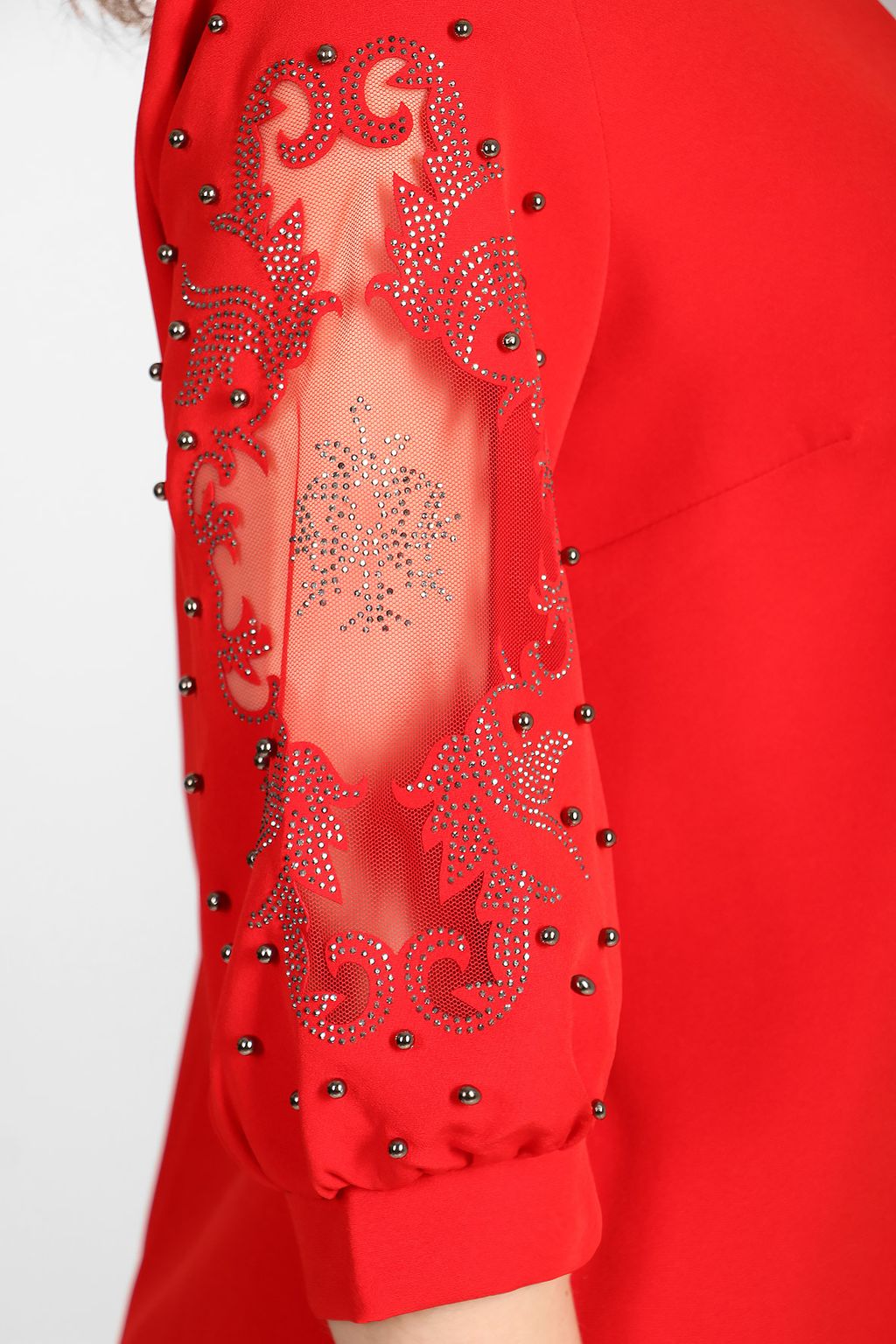 Платье с красивыми рукавами с вышивкой красное женское по колено