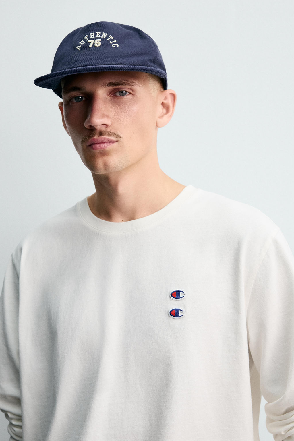 CHAMPION ® X ZARA LONG SLEEVE PATCH T-SHIRT  фото 5