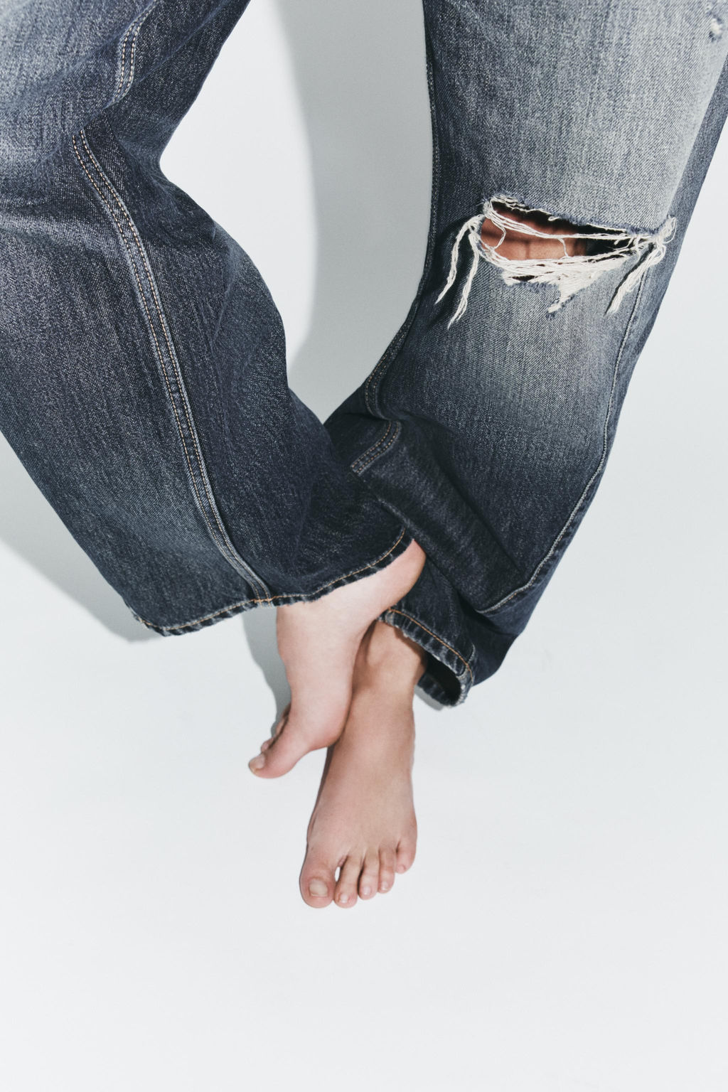 TRF MID-WAIST BAGGY BALLOON JEANS - Zara фото 12