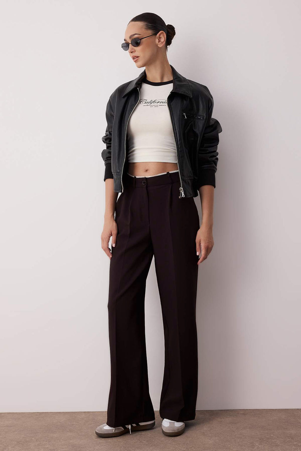 TRENDYOLMILLA Siyah Kemer Detayl? Wide Leg/Genis Paca Dokuma Pantolon TWOAW24PL00341  фото 17