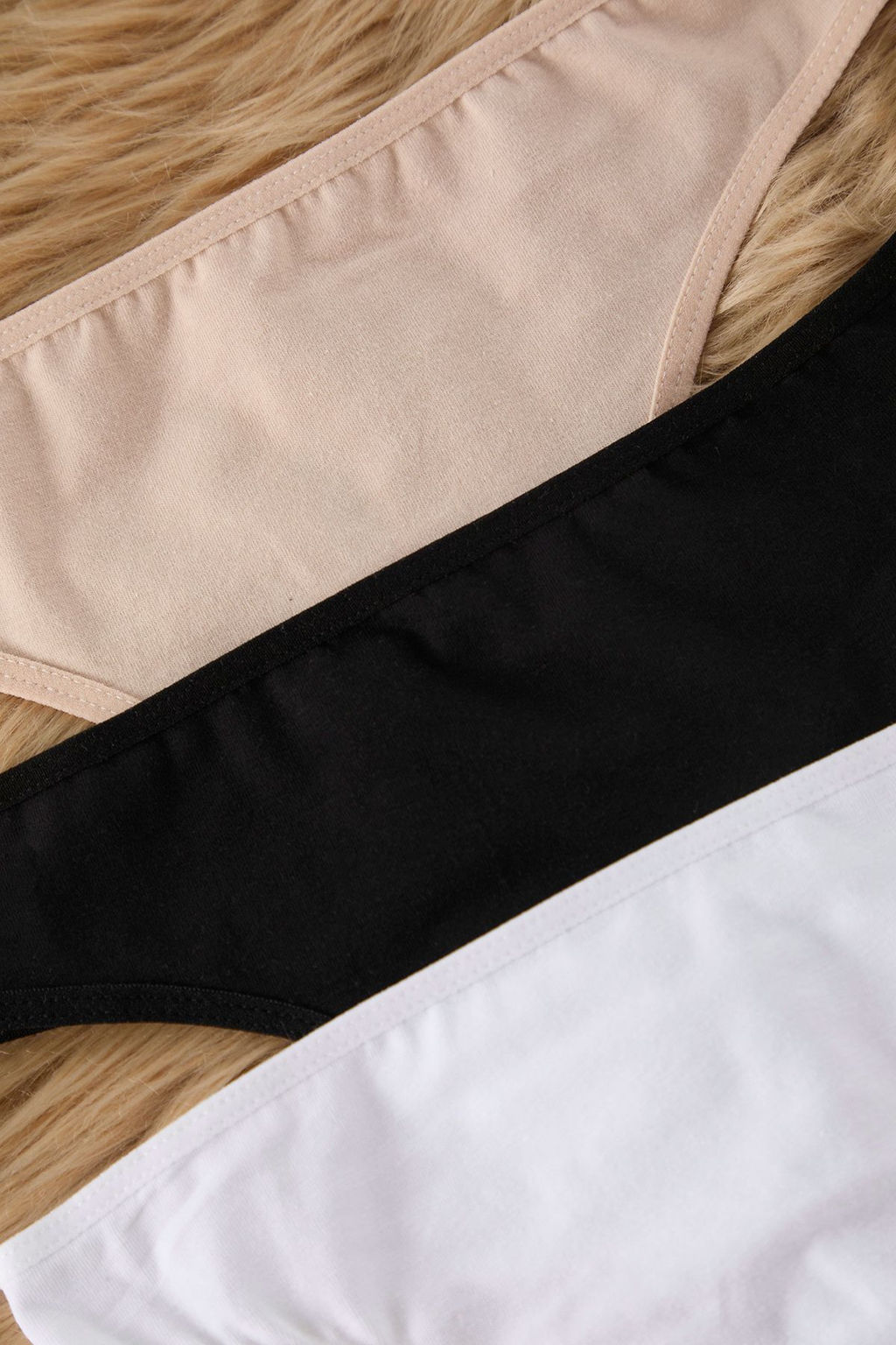 TRENDYOLMILLA Siyah-Beyaz-Ten 3lu Paket Pamuklu Tanga Orme Kulot THMSS21KU0135  фото 81