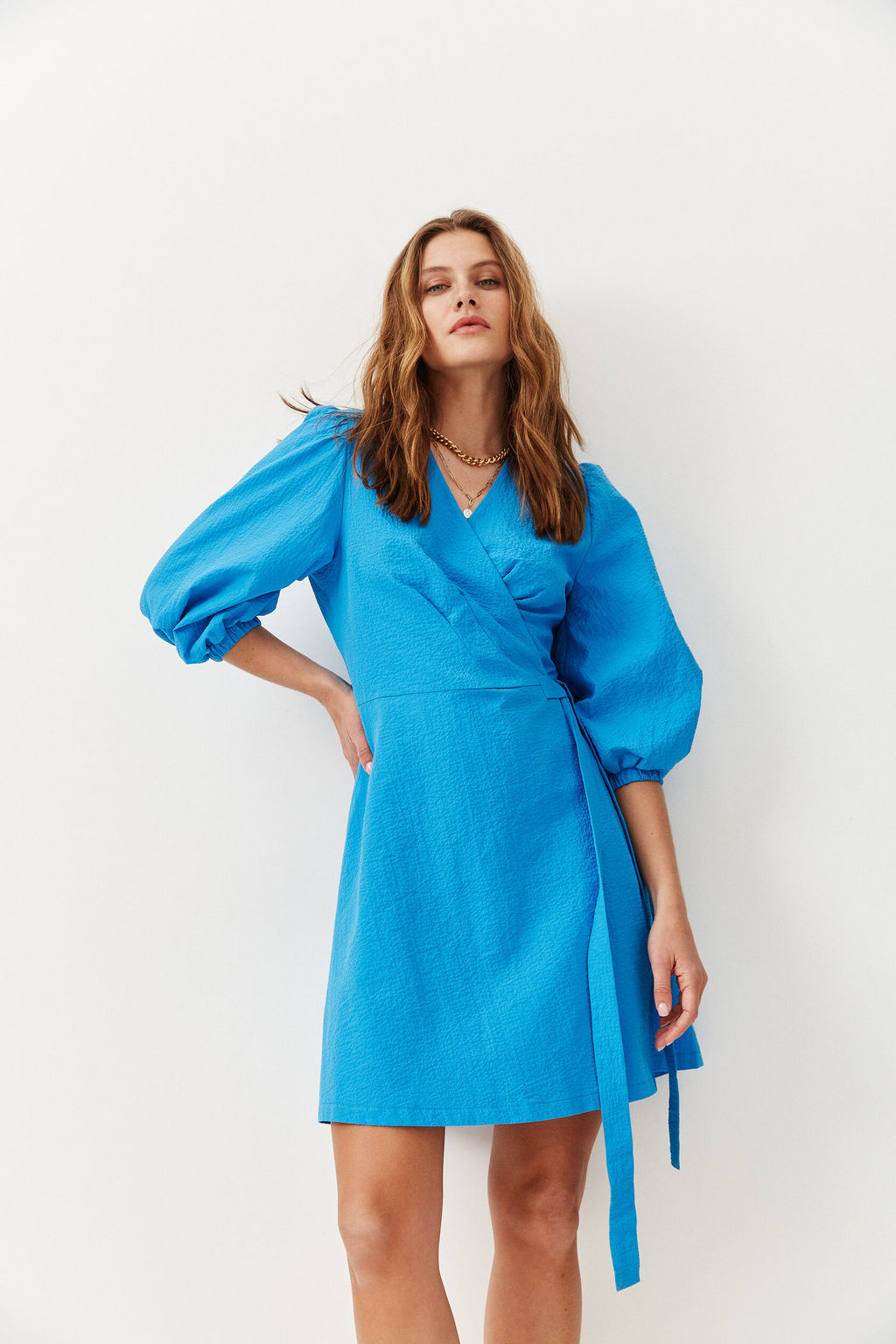 Платье на запах из жатого хлопка - TO BE ONE фото 3