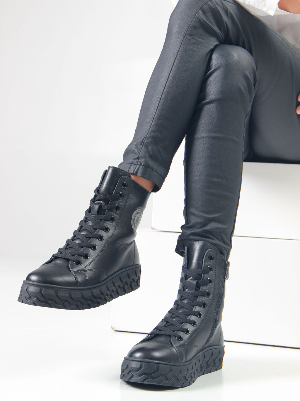 Ботинки 215.icebergbl. black R