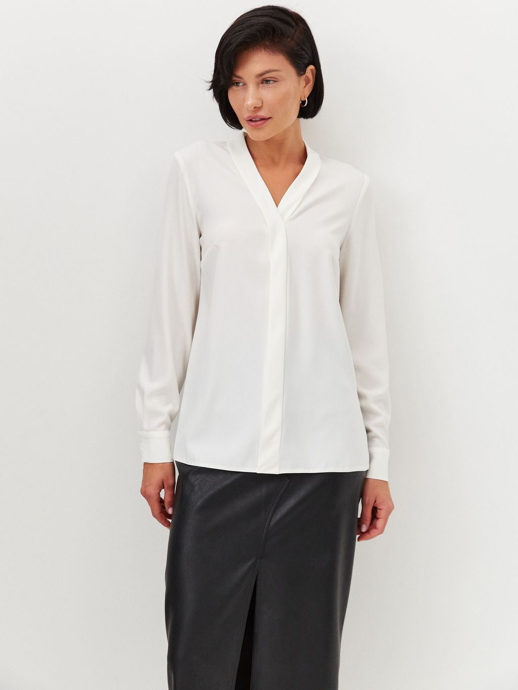 Блузка из сатина с V вырезом OD-807-1 белый OD-807-1 - Tantino фото 3