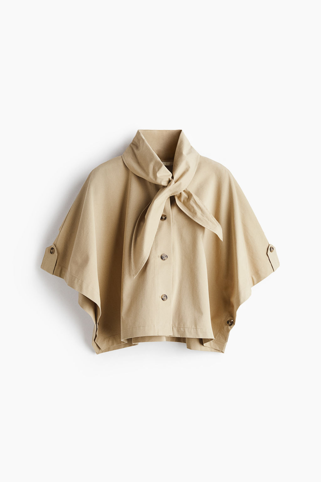 Capa estilo gabardina con fular