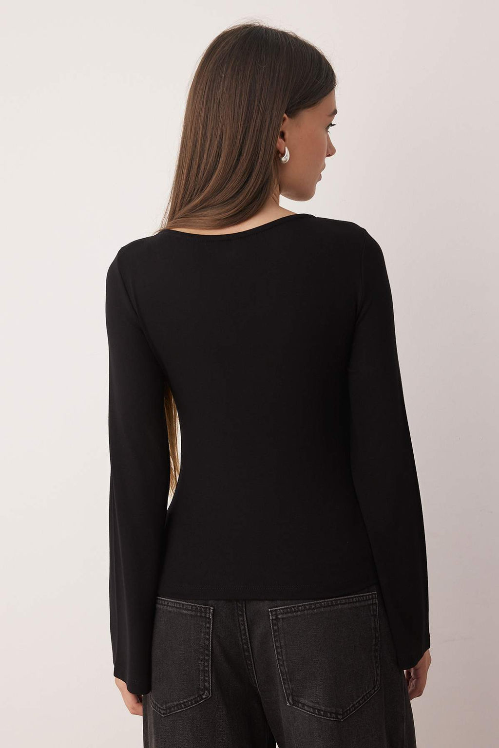 Ekru Fitted/Vucuda Oturan Kay?k Yaka Yumusak kumasl? Uzun Kollu Esnek Orme Bluz TWOAW26BZ00129 - Trendyolmilla фото 4