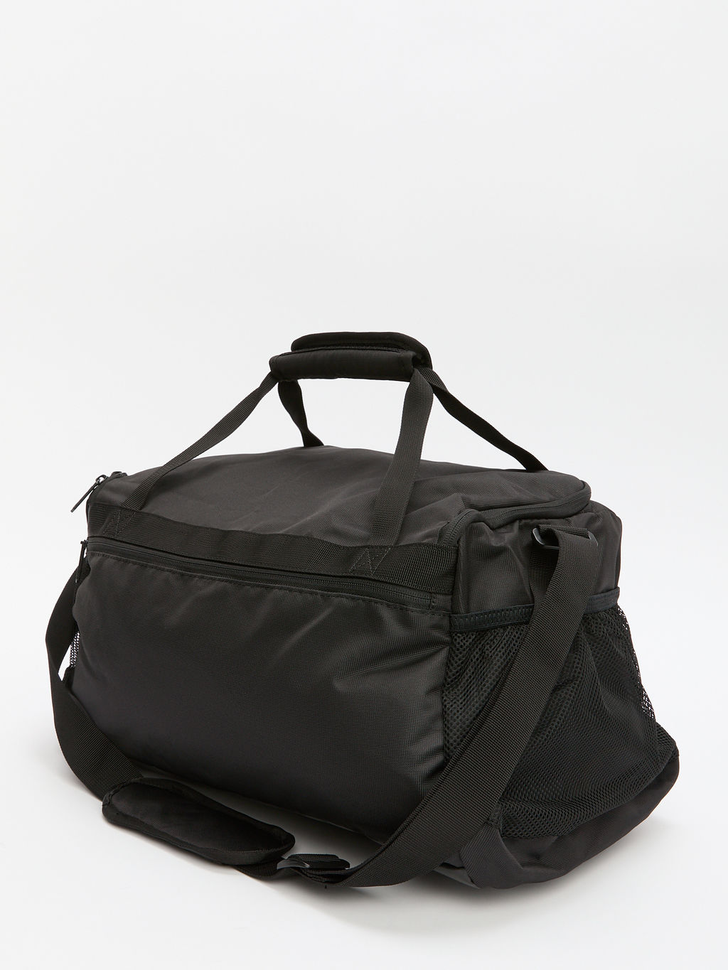 Спортивная сумка PUMA Training Sportsbag M Артикул 4189748, черный