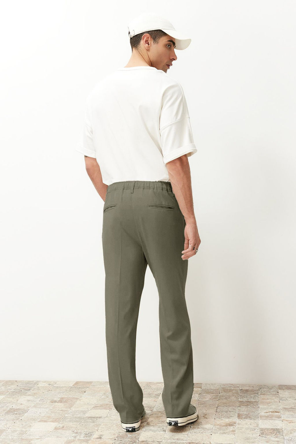 Haki Pileli Klasik Baggy Fit Kumas Pantolon TMNSS24PL00024