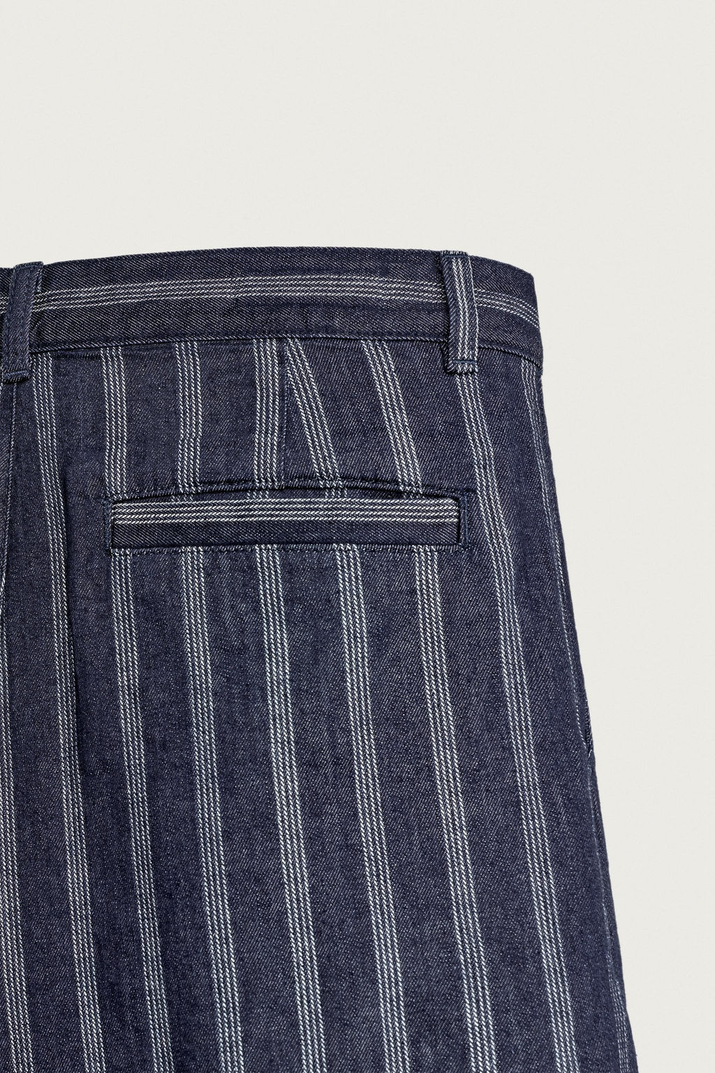 BERMUDA RELAXED FIT PLIEGUES RAYAS / Azul - Zara фото 9