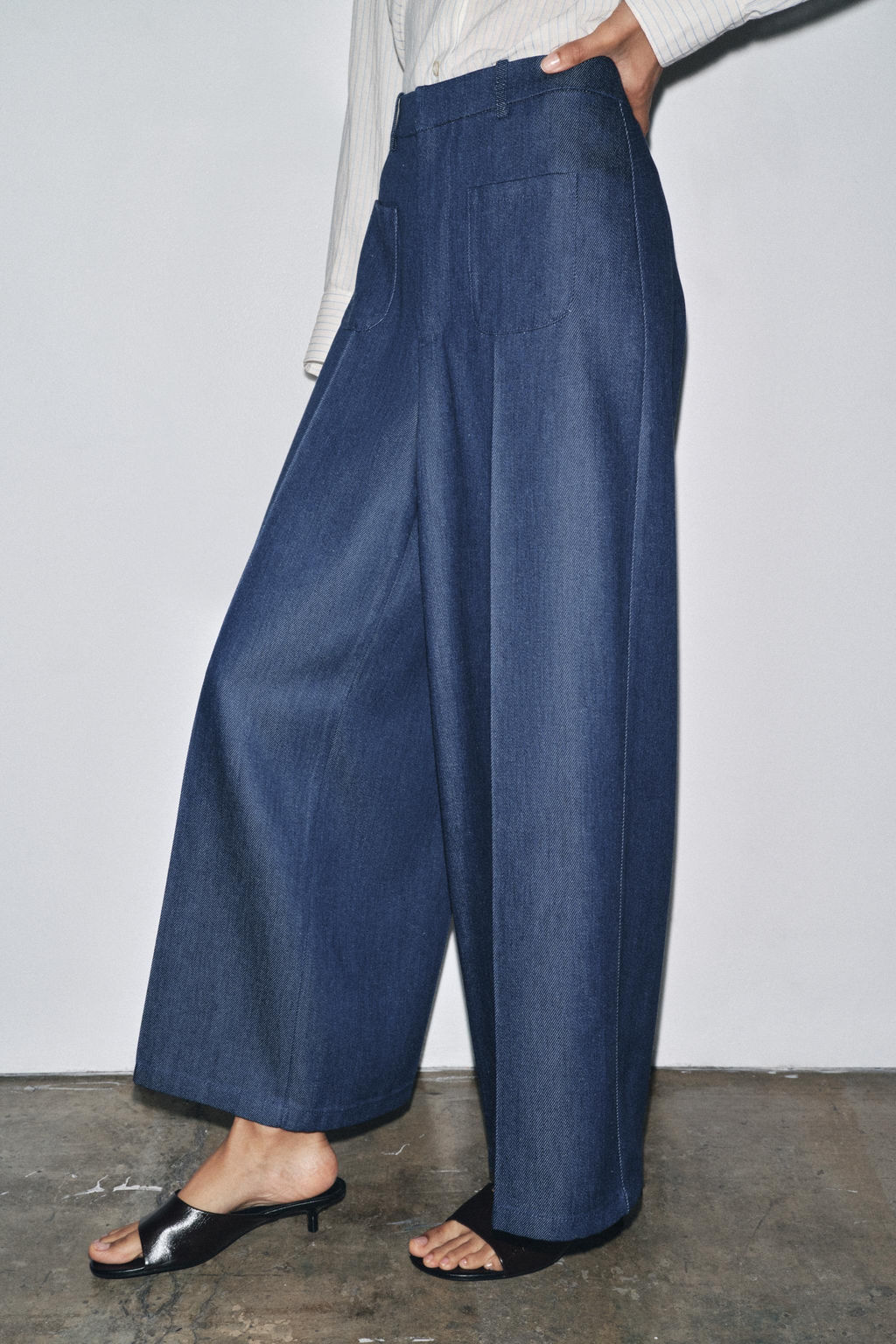 LIMITED EDITION HIGH-WAIST TROUSERS